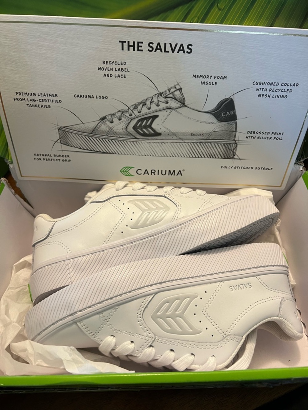 Cariuma White Platform Sneakers